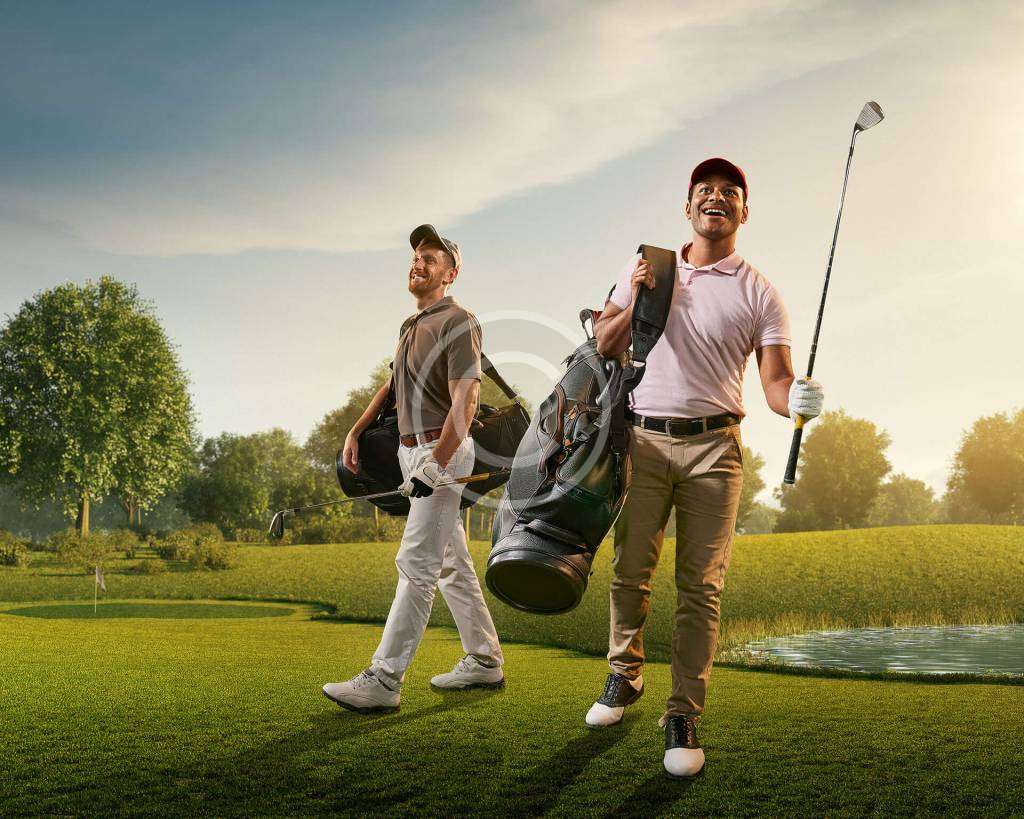 Choosing a golf bag for style and comfort, with a copyright logo.